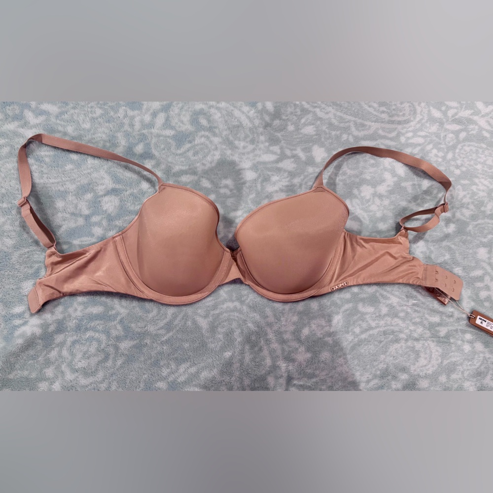 Skims Weightless Demi Bra in Clay